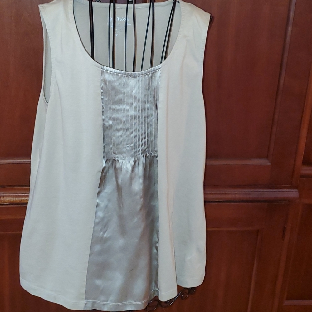 Chicos Pleated Sleeveless Top 16